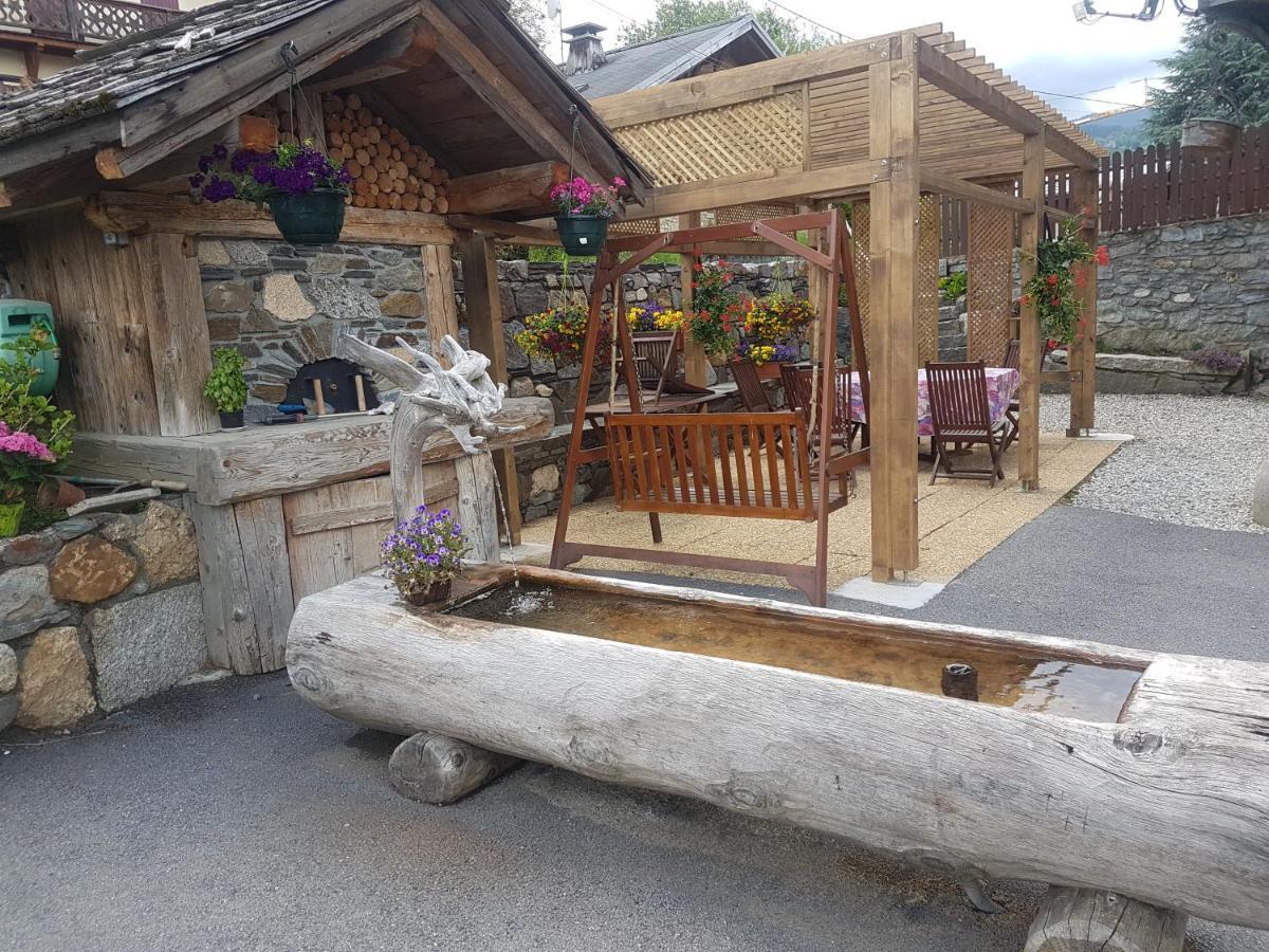 La Ferme Du Mont-Blanc Bed & Breakfast Комбо Екстериор снимка